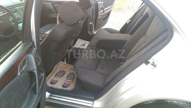 Mercedes E 230 1996, 270,000 km - 2.3 l - Masallı