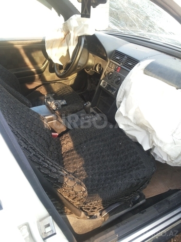 Mercedes C 180 1995, 370,000 km - 1.8 l - Beyləqan