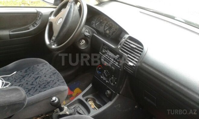 Opel Zafira 1999, 247,867 km - 1.6 l - Sumqayıt
