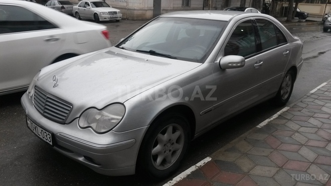 Mercedes C 200 2001, 261,000 km - 2.0 l - Bakı