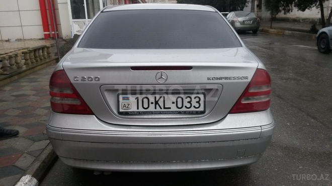 Mercedes C 200 2001, 261,000 km - 2.0 l - Bakı