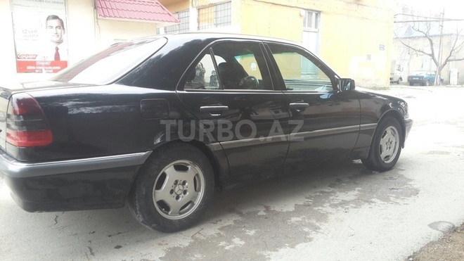 Mercedes C 230 1999, 218,000 km - 2.3 l - Sumqayıt
