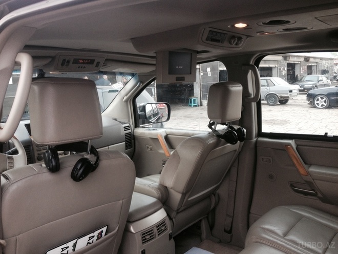 Infiniti QX56 2004, 130,000 km - 5.7 l - Xırdalan