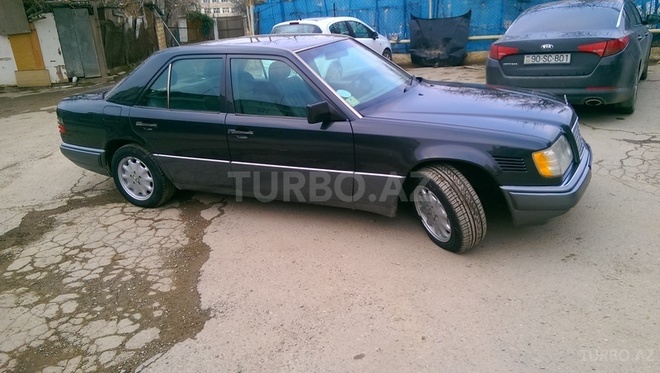 Mercedes E 250 1994, 545,600 km - 2.5 l - Bakı