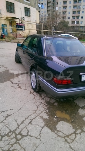 Mercedes E 250 1994, 545,600 km - 2.5 l - Bakı