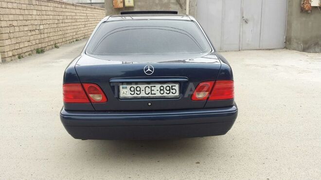 Mercedes E 200 1997, 244,000 km - 2.0 l - Bakı
