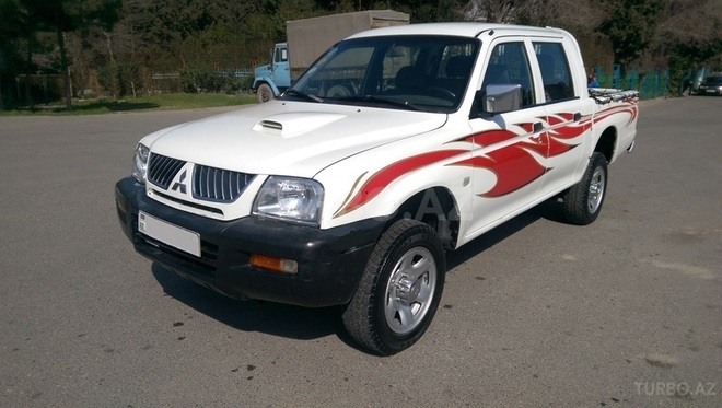 Mitsubishi L200 2005, 306,000 km - 2.5 л - Bakı