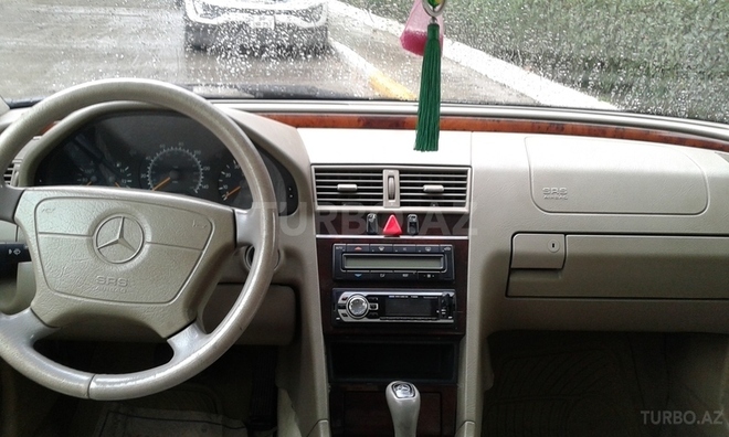 Mercedes C 230 1997, 315,400 km - 0.3 l - Bakı