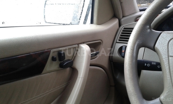 Mercedes C 230 1997, 315,400 km - 0.3 l - Bakı