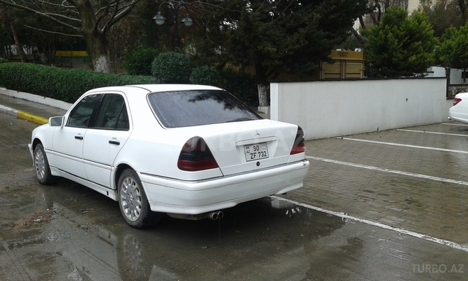 Mercedes C 230 1997, 315,400 km - 0.3 l - Bakı