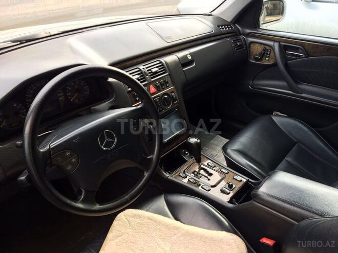 Mercedes E 280 2000, 211 km - 2.8 l - Bakı