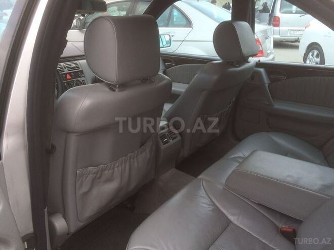 Mercedes E 230 1996, 200,000 km - 2.3 л - Bakı
