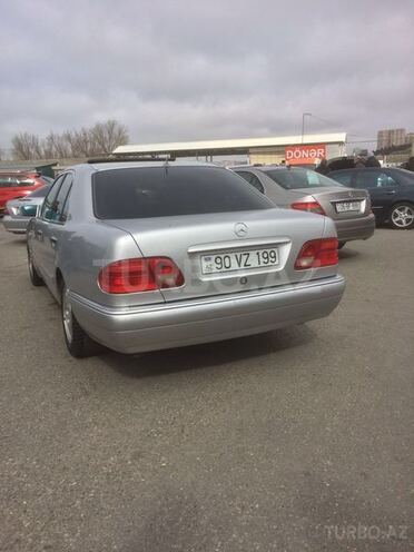 Mercedes E 230 1996, 200,000 km - 2.3 л - Bakı