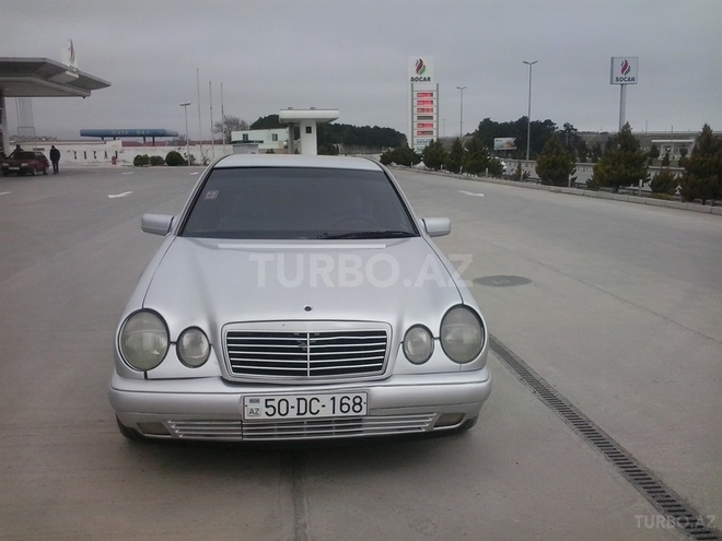 Mercedes E 230 1995, 295,000 km - 2.3 l - Sumqayıt