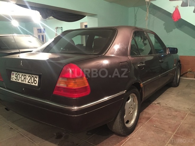 Mercedes C 180 1993, 300,000 km - 1.8 l - Bakı