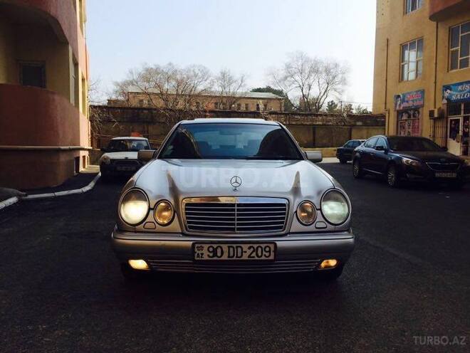 Mercedes E 240 2000, 212,041 km - 2.4 l - Bakı