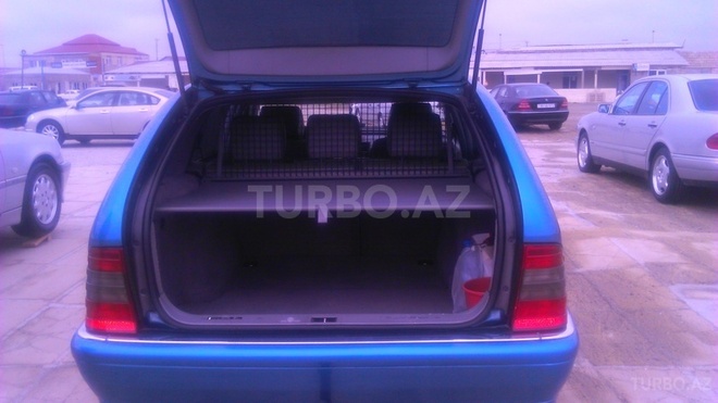 Mercedes C 220 1999, 295,000 km - 2.2 l - Sumqayıt