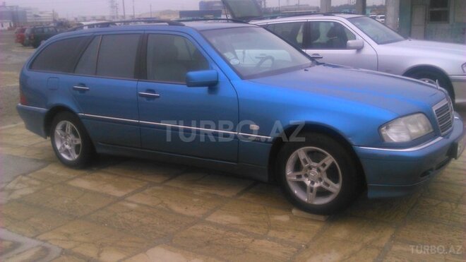 Mercedes C 220 1999, 295,000 km - 2.2 l - Sumqayıt