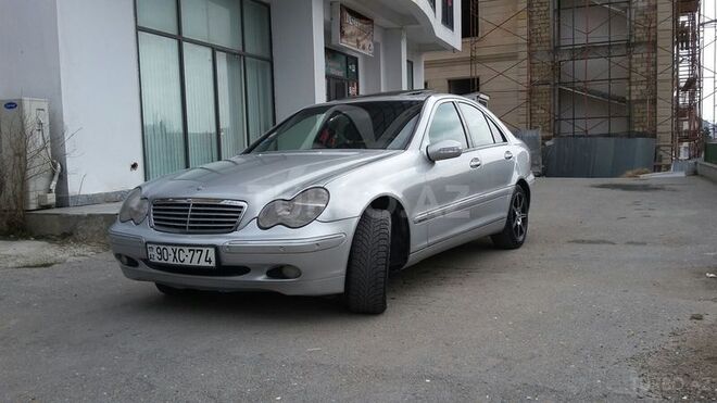 Mercedes C 200 2000, 295,000 km - 2.0 l - Bakı