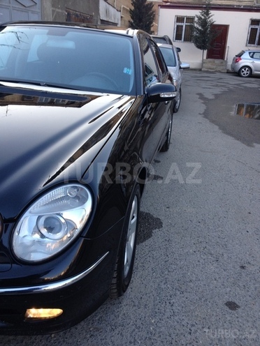 Mercedes E 270 2003, 210,650 km - 2.7 l - Bakı