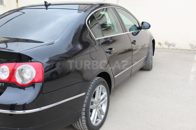 Volkswagen Passat 2006, 125,000 km - 2.0 l - Bakı