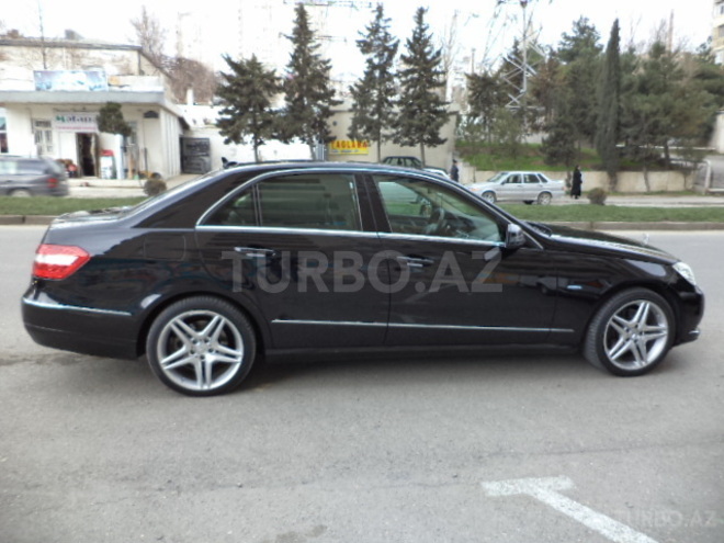Mercedes E 350 2011, 122,000 km - 3.5 л - Bakı