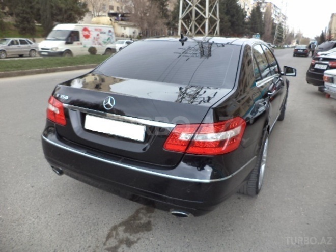 Mercedes E 350 2011, 122,000 km - 3.5 л - Bakı