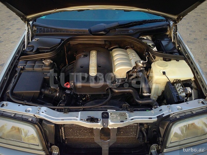 Mercedes C 220 2000, 204,000 km - 2.2 l - Bakı