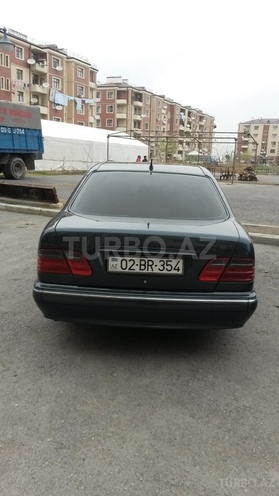 Mercedes E 240 2000, 220,000 km - 2.4 l - Bərdə