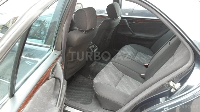 Mercedes E 240 2000, 220,000 km - 2.4 l - Bərdə