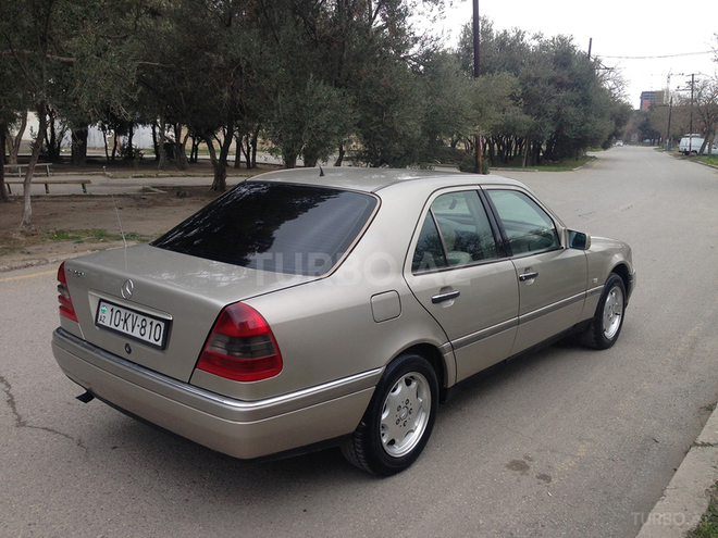 Mercedes C 250 1994, 200,000 km - 2.5 l - Sumqayıt