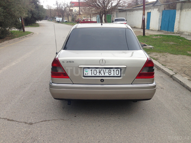 Mercedes C 250 1994, 200,000 km - 2.5 l - Sumqayıt