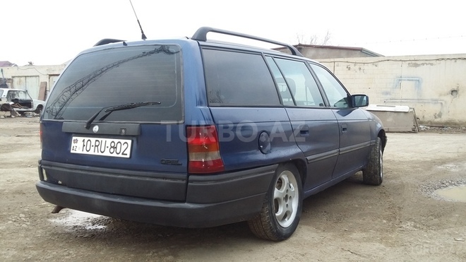Opel Astra 1992, 320,000 km - 2.0 l - Bakı