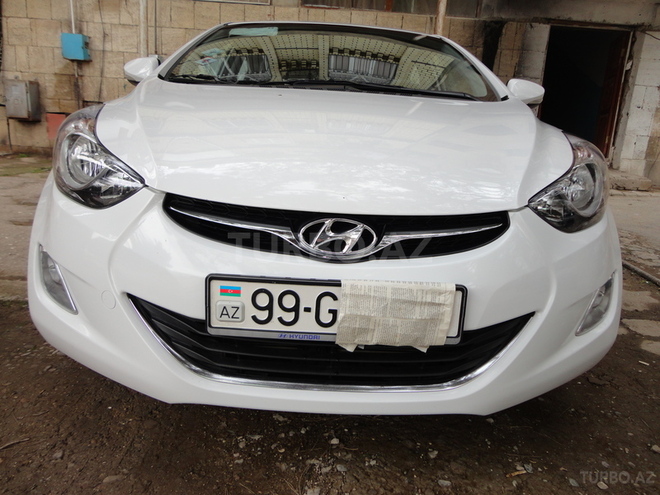 Hyundai Elantra 2013, 40,765 km - 1.8 l - Salyan