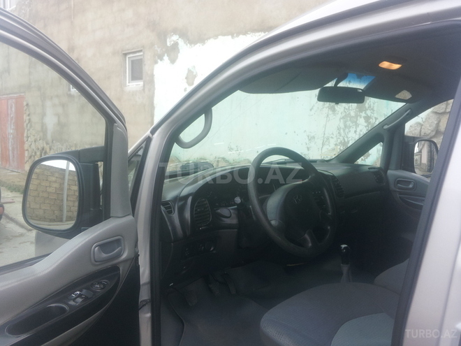 Hyundai H-1 2006, 320,000 km - 2.5 l - Bakı