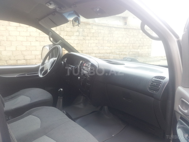 Hyundai H-1 2006, 320,000 km - 2.5 l - Bakı