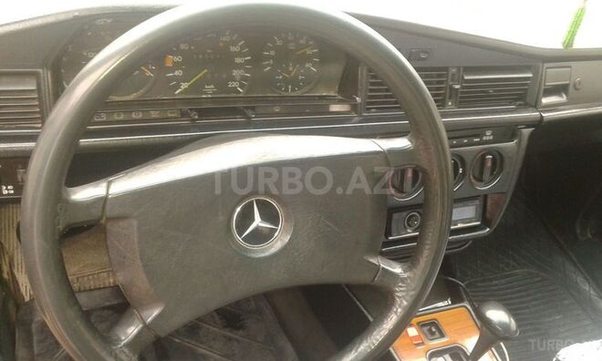 Mercedes E 200 1989, 350,000 km - 2.5 l - Sumqayıt