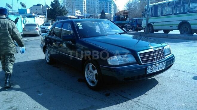 Mercedes C 200 1995, 258,000 km - 2.0 l - Bakı