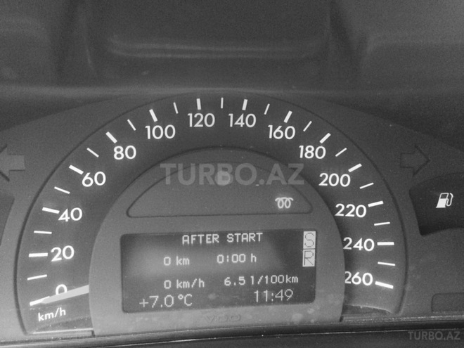 Mercedes C 270 2003, 290,000 km - 0.3 l - Bakı