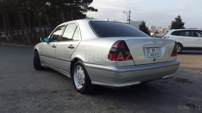 Mercedes C 230 1999, 201,400 km - 2.3 l - Bakı