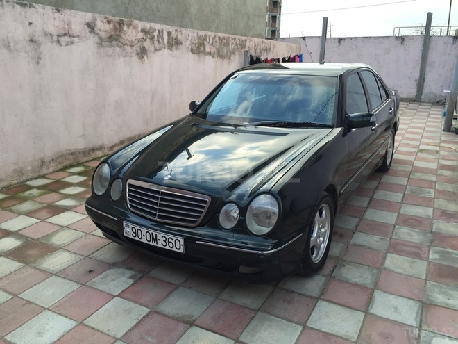 Mercedes E 270 1999, 265,000 km - 2.7 л - Bakı