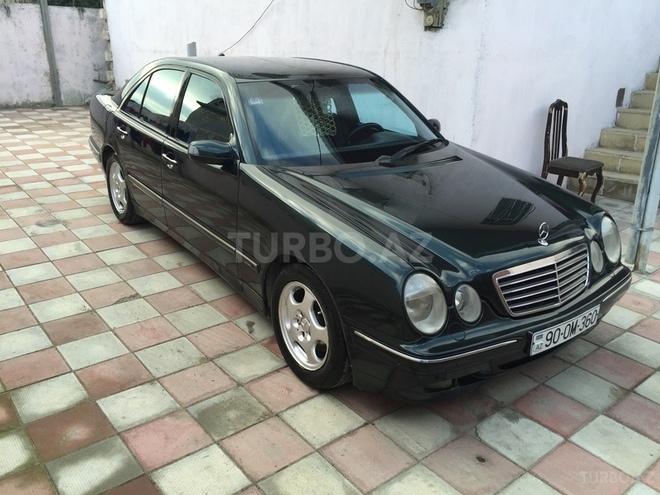 Mercedes E 270 1999, 265,000 km - 2.7 л - Bakı