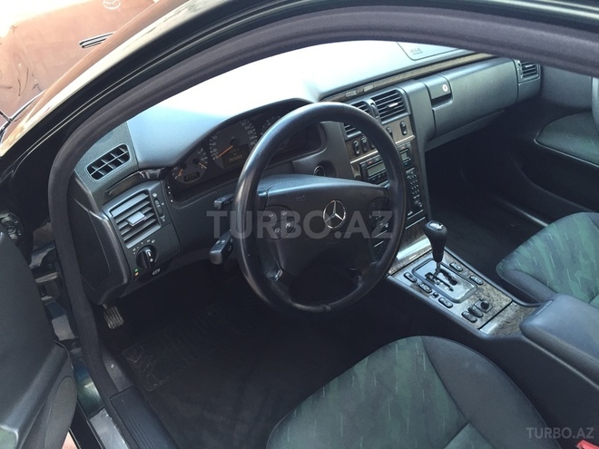 Mercedes E 270 1999, 265,000 km - 2.7 л - Bakı