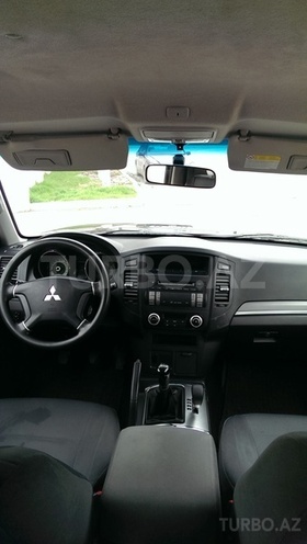 Mitsubishi Pajero 2009, 138,000 km - 3.2 l - Bakı
