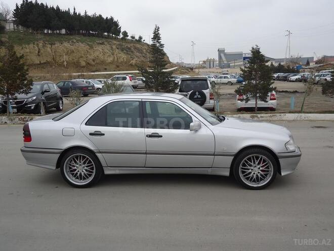 Mercedes C 200 2000, 170,000 km - 2.0 l - Bakı