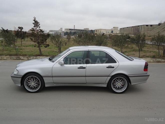 Mercedes C 200 2000, 170,000 km - 2.0 l - Bakı