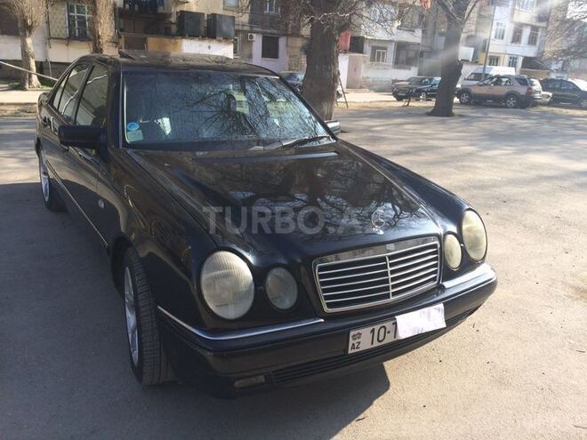 Mercedes E 280 1998, 302,000 km - 2.8 л - Bakı