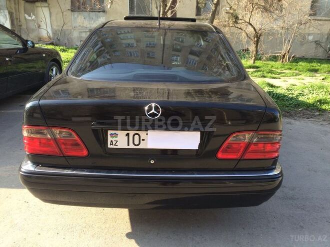 Mercedes E 280 1998, 302,000 km - 2.8 л - Bakı