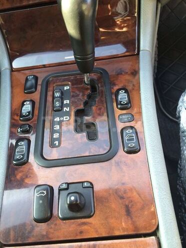 Mercedes E 280 1998, 302,000 km - 2.8 л - Bakı