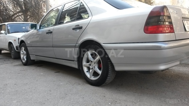 Mercedes C 200 1998, 137,000 km - 2.0 l - Bakı